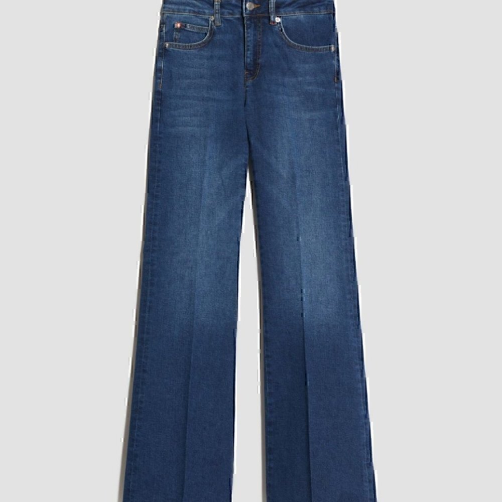 Max&Co Mid Rise Bootcut Jeans - Color Midnight Blue - Size 28